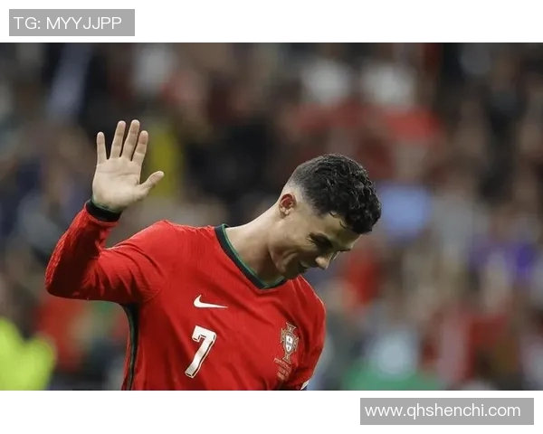 身高一米七的足球明星如何在绿茵场上创造辉煌成就与传奇故事